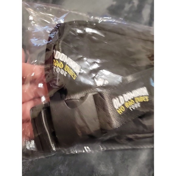 Old Dominion No Bad Vibes 2023 Tour Fanny Pack - Picture 4 of 8